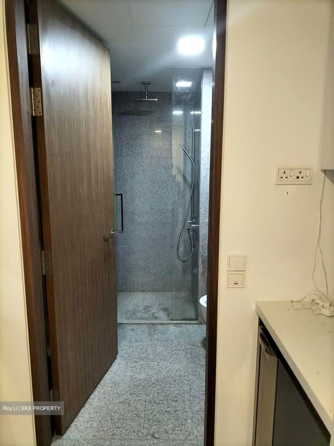 PS100 (D2), Office #566073611